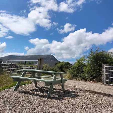 Creeslough 2-Bed Cottage Sleeps 4 & Pet Friendly *