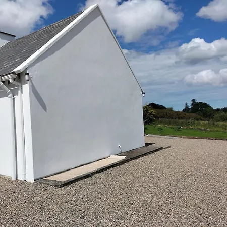 - 2 Bed - Pet Friendly - Garden * Creeslough
