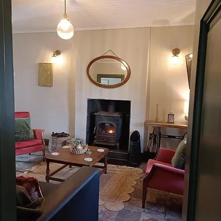 Creeslough 2-Bed Cottage Sleeps 4 & Pet Friendly Ferienhaus